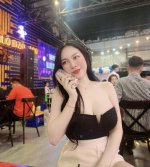 Hotgirl khoe ngực đẹp